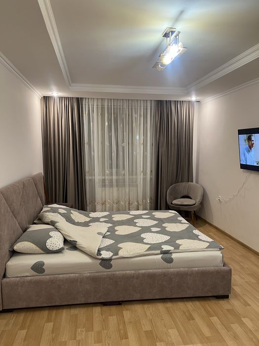 Квартира, 12 школа, погодинно подобово потижнево