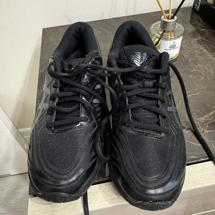 Продаю кросівки можливо торг