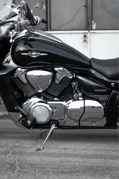 Suzuki Boulevard VZR1800 Intruder