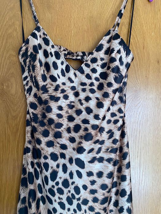 Vestido novo Zara S tigresa