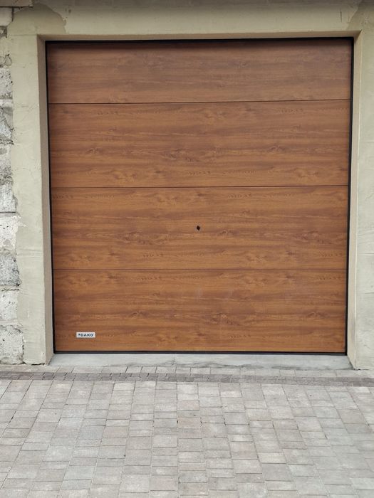 Brama garażowa DAKO