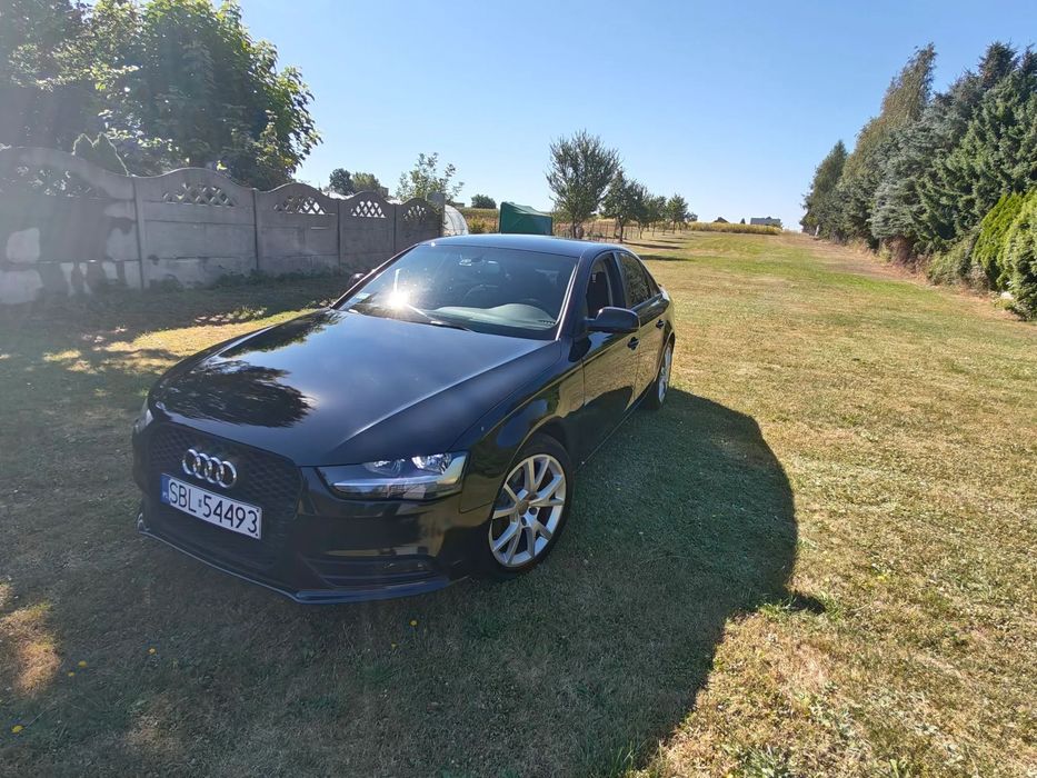 Audi A4 Limousine Audi A4 B8 2.0 TDI