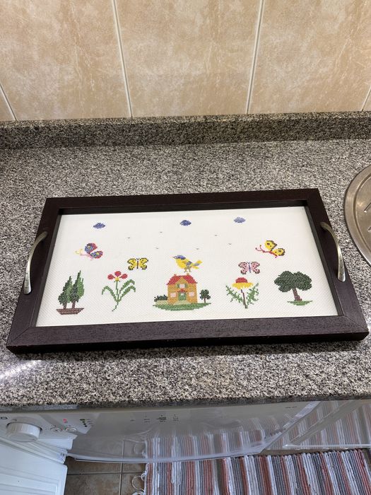 Bandeja retangular de servir à mesa