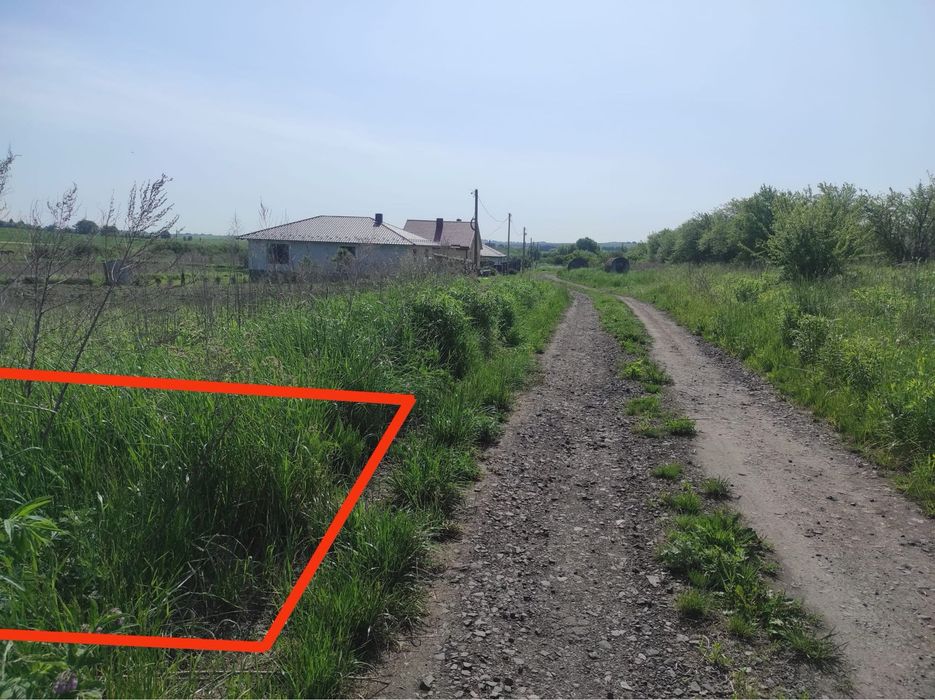 Нова Украінка, земельна ділянка