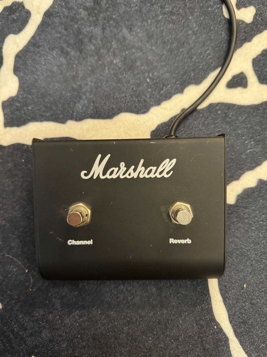 Продам ламповий комбопідсилювач Marshall DSL15C