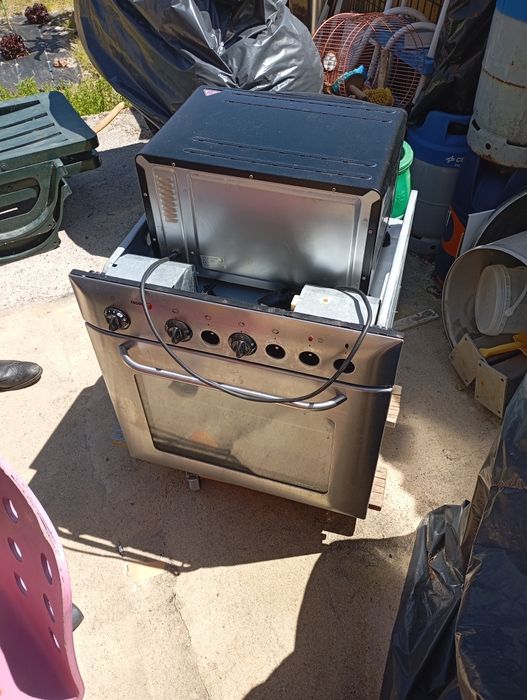 Fogão e forno a gás natural