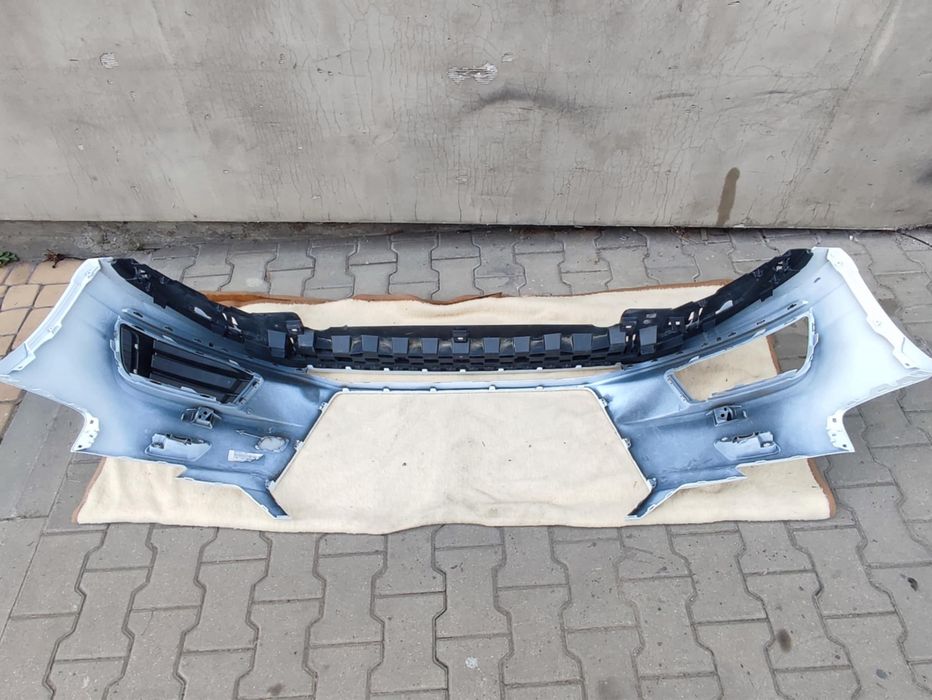 Zderzak przedni przód Audi A3 8V lift fl sedan 8V5.807.437P LC9A
