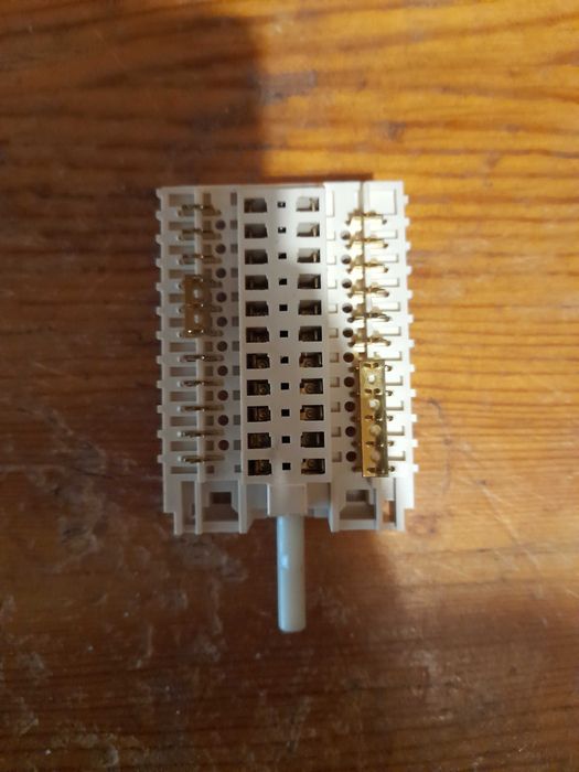 Przełącznik funkcji do piekarnika 561.779.200 R-4913 Electrolux