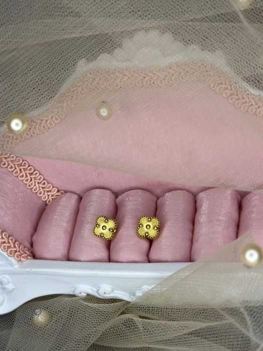 Стильна біжутерія | Нові прикраси за доступною ціною