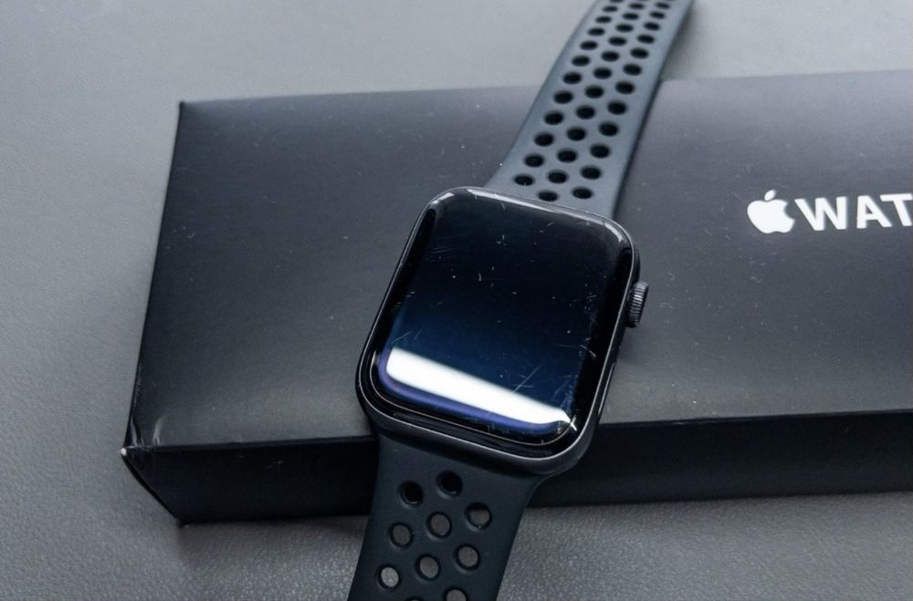 Apple watch SE Nike Edition 44 mm