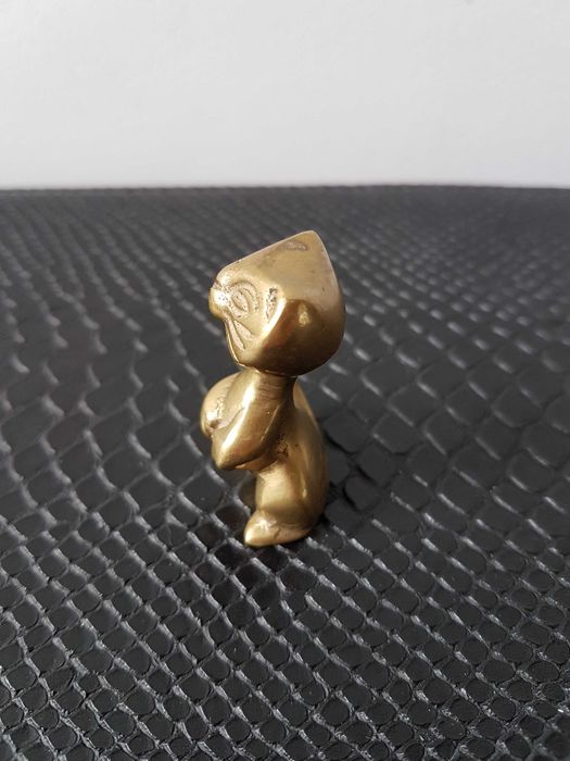 Vintage Mały antyczny mosiężny kot kotek waga 0,069kg