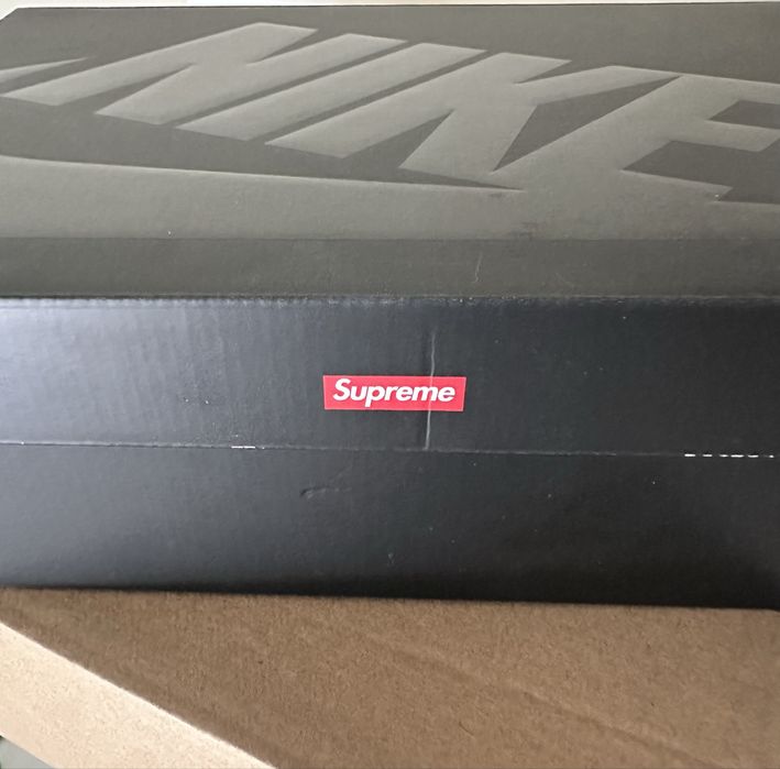 Nike Air Force 1 Low Supreme White