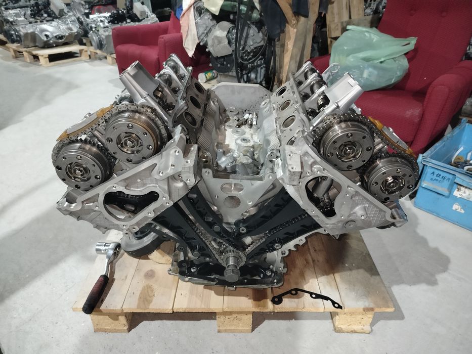Kompletny dól silnik 4.4B. S63B44B BMW x5m x6m