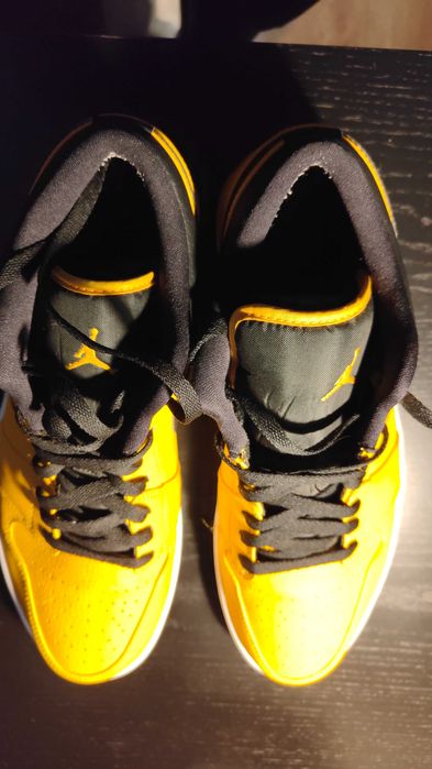 Buty Air Jordan 1 Low University Gold