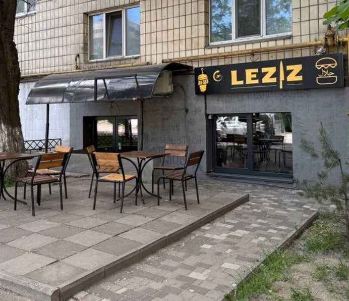 Продам Фасад 30 м2 Перетин Голего28\32 Ніжинська АТБ Нова Пошта СтудГород