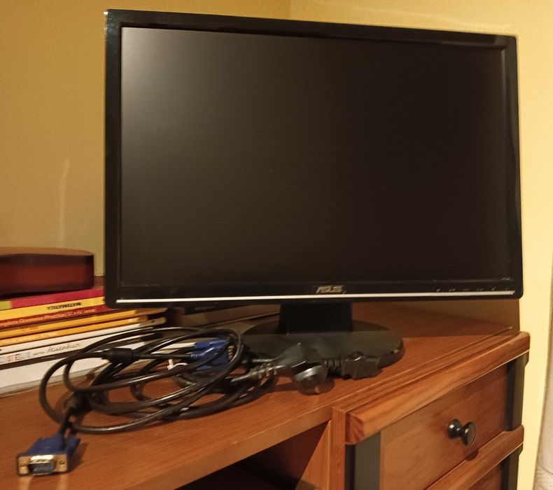 ASUS Lcd monitor modelo VW223D