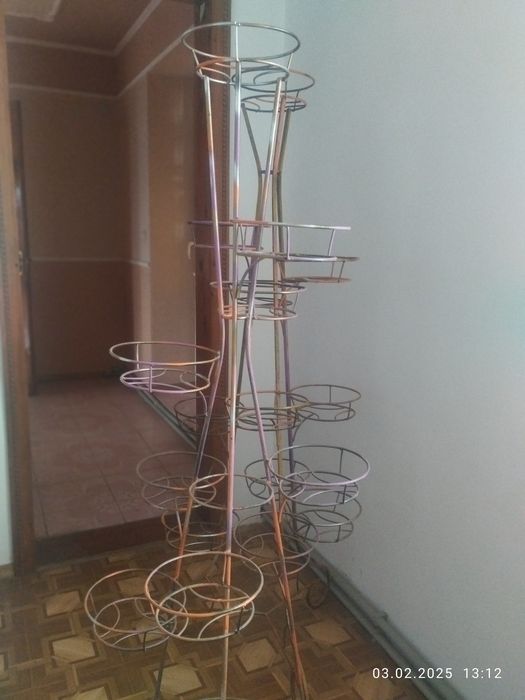 Продам підставка металева для квітів