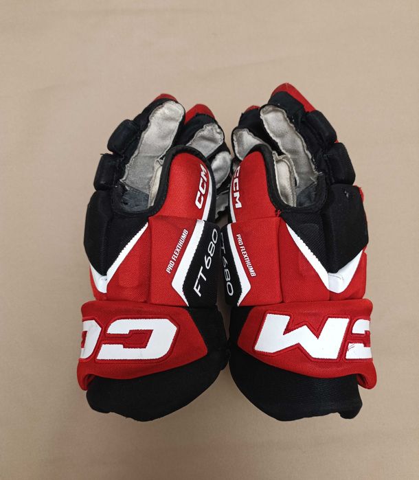 Хоккейные перчатки CCM Jetspeed FT680