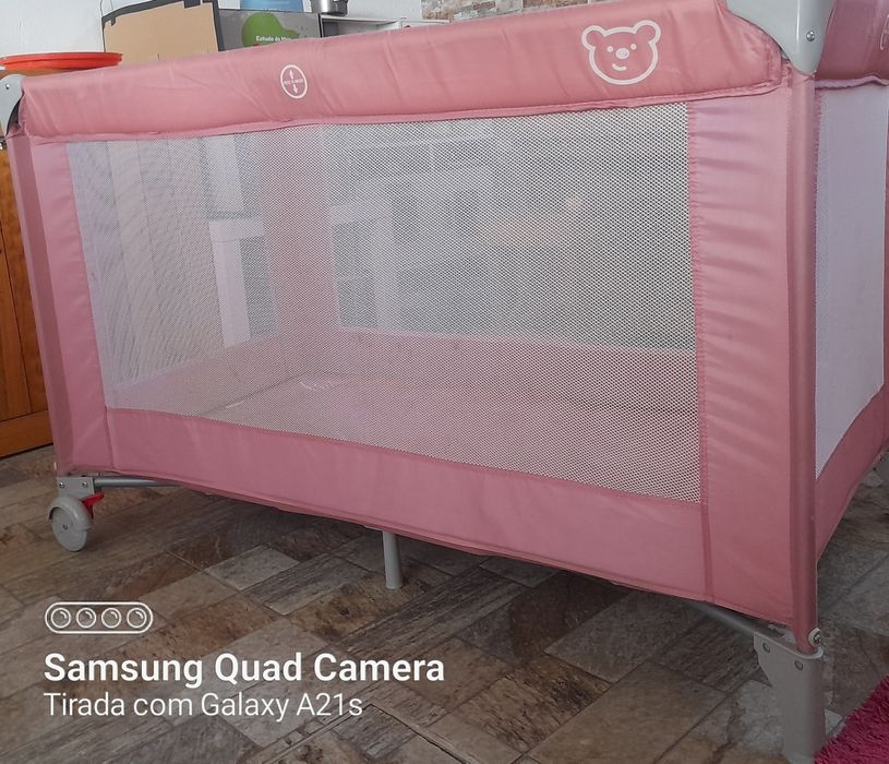 Parque infantil usado