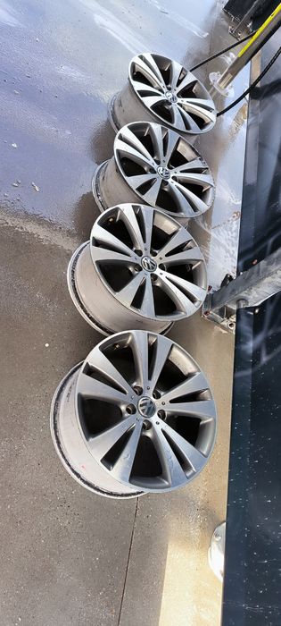 Felgi VW 18 cali et44 5 x 112 oryginał chicago