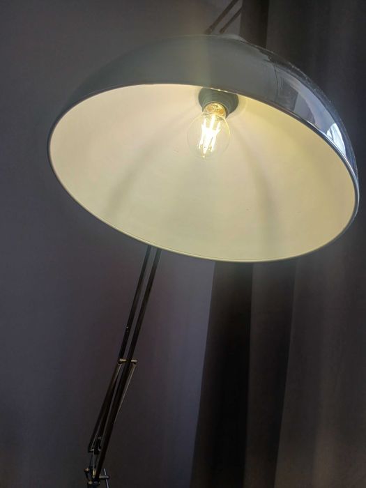 Lampa stojąca srebrna