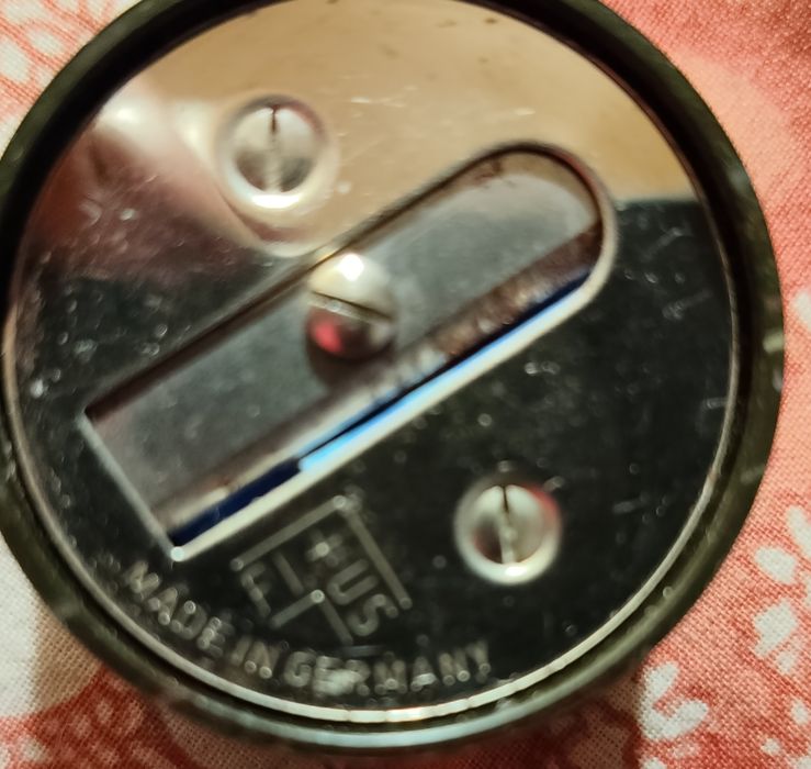 Afia-lápis Vintage KUM com Jogo de Dados Mecânico - Raro (Anos 50/60)