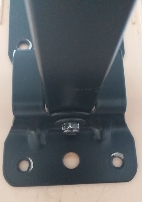 Suporte metálico para TV