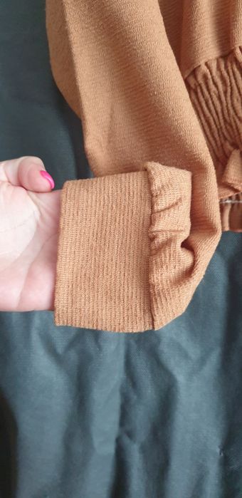 Blusa curtinha camel