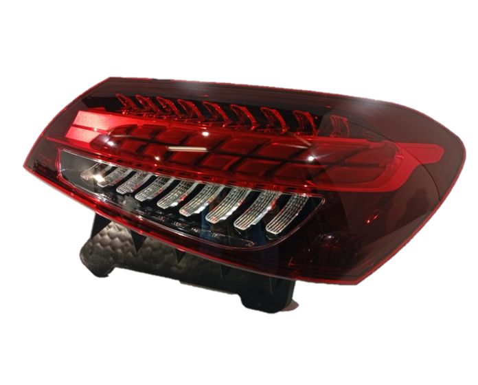 Lampa tylna prawa Mercedes E W213 LCI nowa 18286