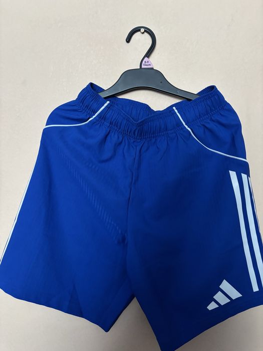 Продам шорти адідас новоі колекції!