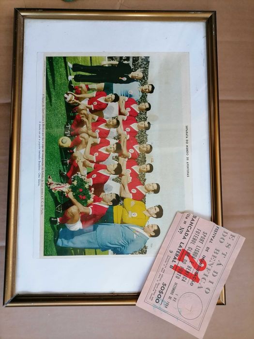 Bilhete e Moldura Equipa do Benfica INAUGURAÇÃO Estádio da Luz 1954