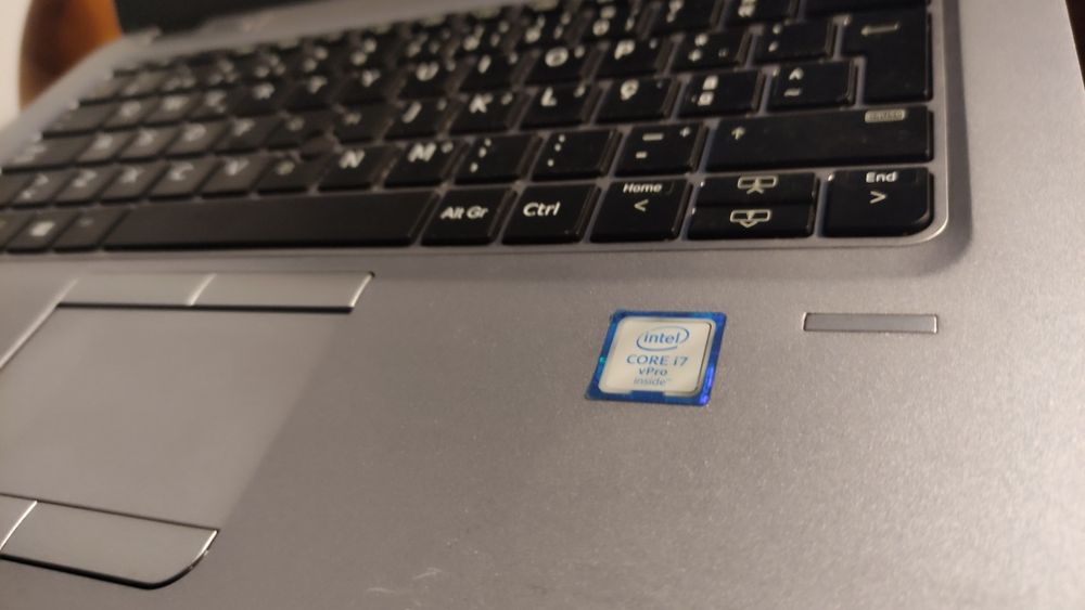 HP Probook 430 G2 e HP Elitebook 820 G3