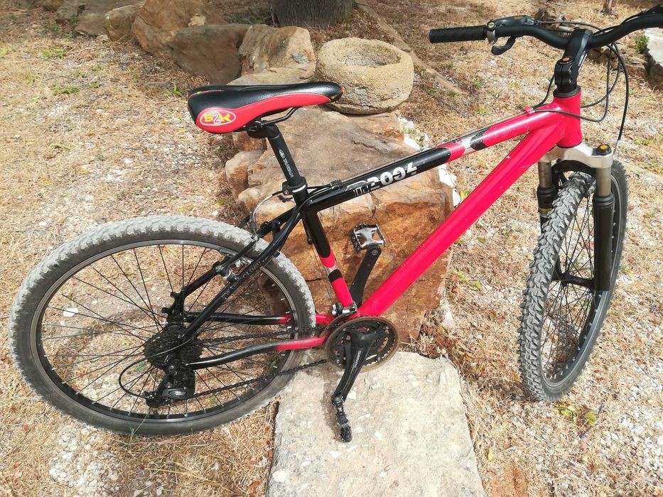 BTT  semi-nova impecável 500€