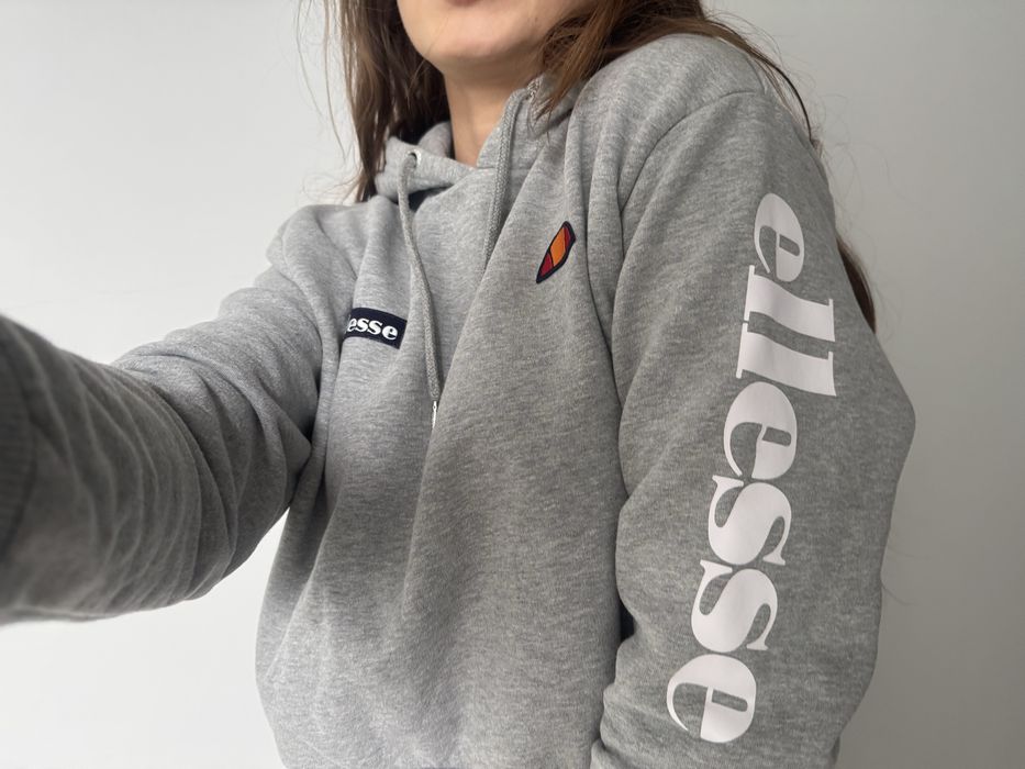 Bluza szara krótka z kapturem Ellsesse
