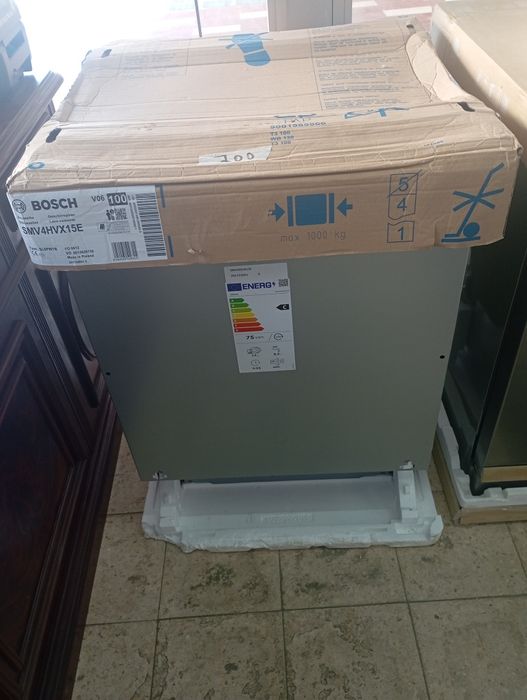 Máquina loiça encastre Nova Bosch