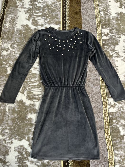 Сукня жіноча (розмір 42-44)