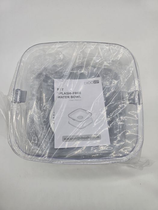 Bebedouro de água para cão novo