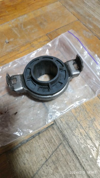 продам вижимний підшипник