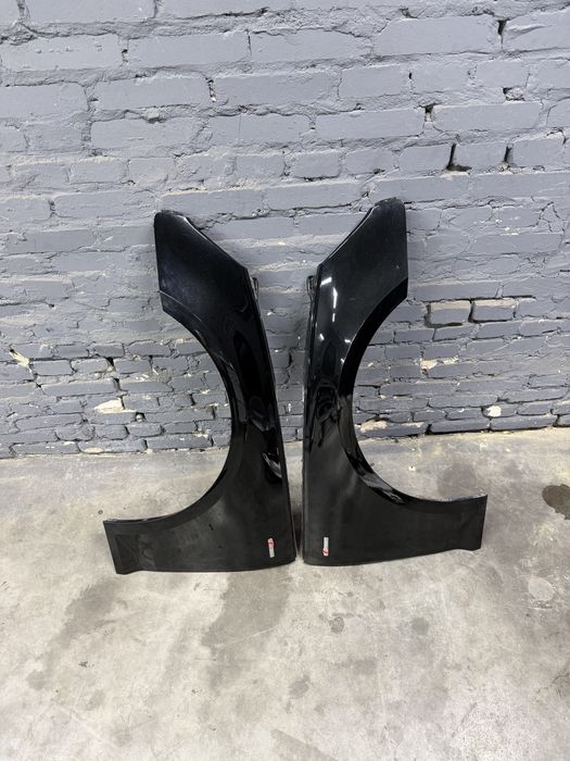 Крило переднє Audi A4 B9 2016-2019 рік LY9T чорне крыло