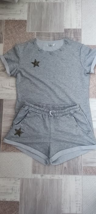 Продам новий  костюм з шортами