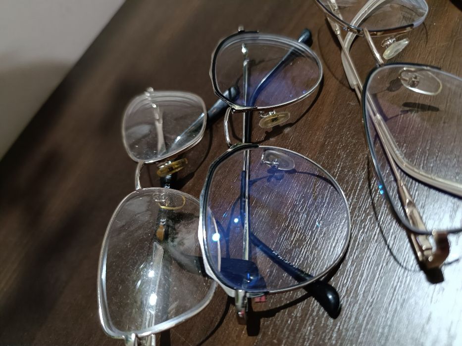 Окуляри (оправи)