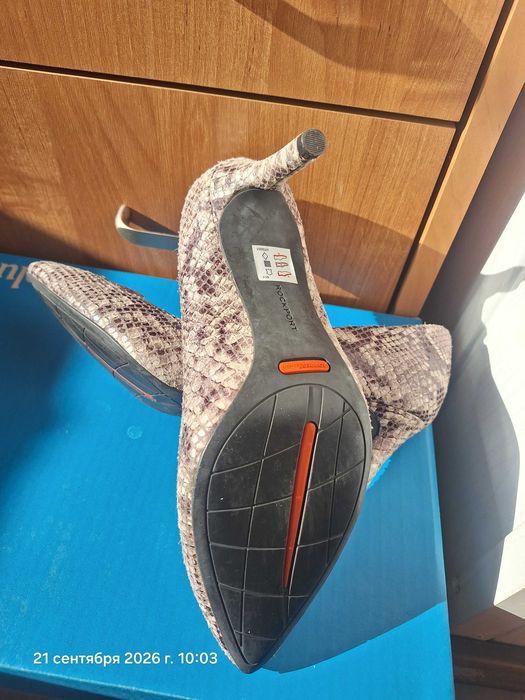 Buty Rockport Total Motion z nadrukiem skóry węża