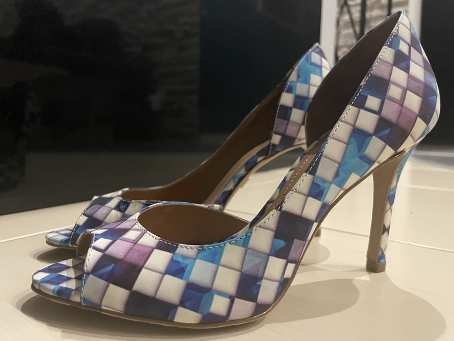 Sprzedam Kazar szpilki stan idealny