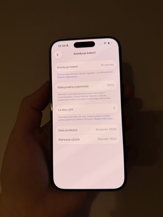 iPhone 15 Pro 100% Baterii