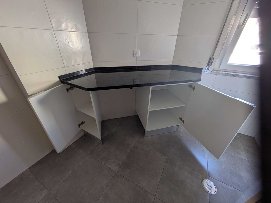 Moveis de cozinha completos em "bom estado"