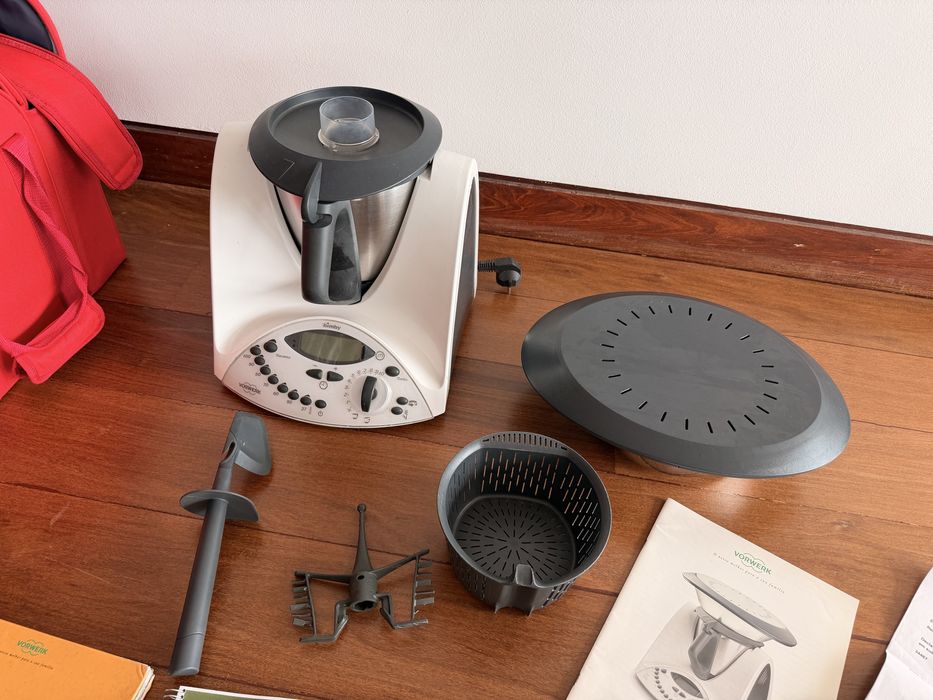 Comjunto de Bimby com garantia, saco, livros