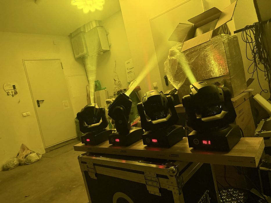 Light4me smart spot 60 w glowice ruchome 4 szt + 2 case