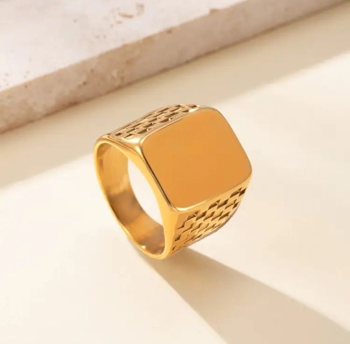 Перстень печатка, чоловічий, р. 23