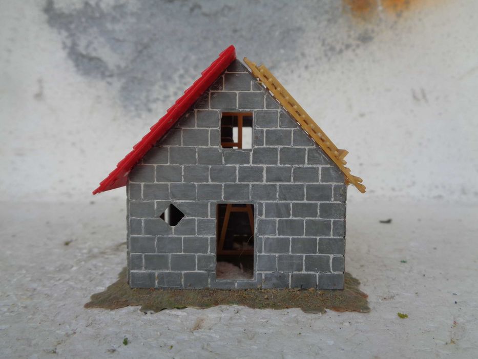 1:87 Faller Moradia em construção