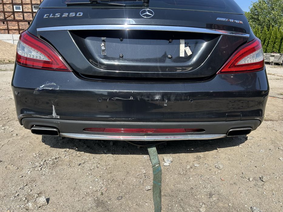 mercedes CLS 218 kombi AMG zderzak tyl kompletny PDC